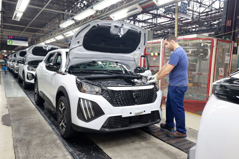 Ranking 2026: los SUV eléctricos compactos por debajo de 30.000 € con Moves III en España Ranking 2026: los SUV eléctricos compactos por debajo de 30.000 € con Moves III en España