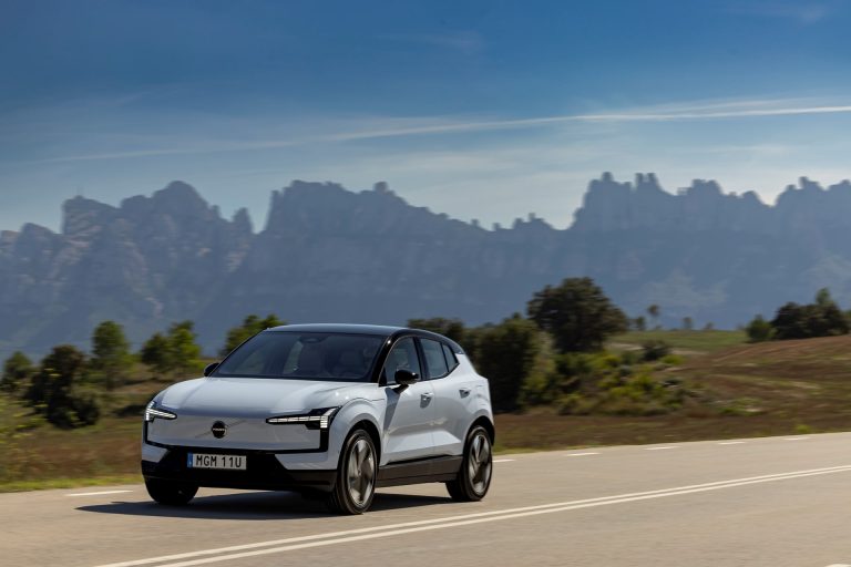 Volvo EX30 a prueba: el SUV eléctrico premium compacto que mejor encaja en ciudad