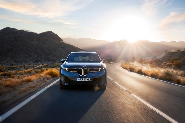 Cómo elegir un SUV PHEV según cómo conduces en España: perfil urbano, viajero o mixto y qué potencia te sobra Cómo elegir un SUV PHEV según cómo conduces en España: perfil urbano, viajero o mixto y qué potencia te sobra
