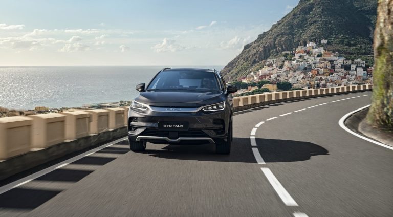 Cómo elegir un SUV familiar de 7 plazas en España en 2026 sin pasar de 45.000 €: motorización, maletero y cost