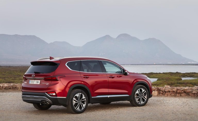 Cómo elegir un SUV híbrido familiar en España en 2026: etiqueta ECO, plazas y coste por kilómetro Cómo elegir un SUV híbrido familiar en España en 2026: etiqueta ECO, plazas y coste por kilómetro