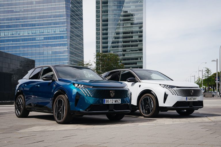 Cómo elegir un SUV PHEV en España en 2026 según tu tipo de recarga: enchufe doméstico, wallbox de 7,4 kW o car