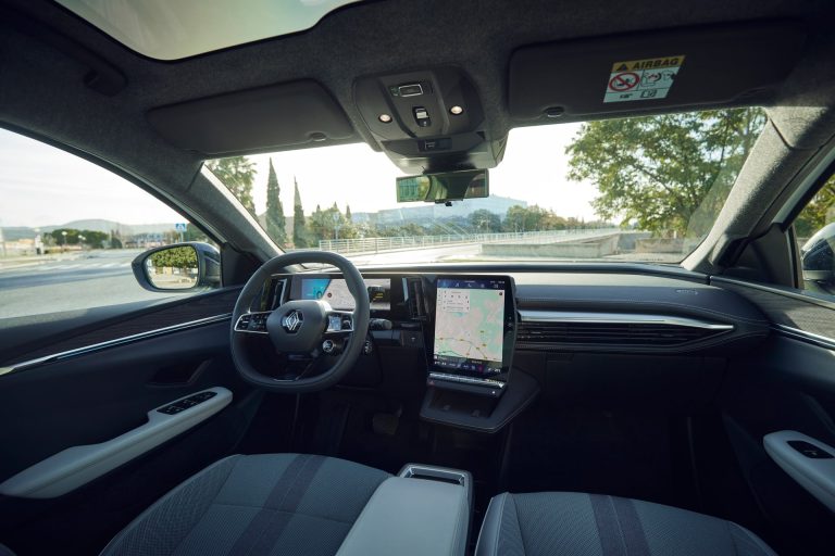 Ranking 2026: los SUV eléctricos con mejor autonomía WLTP para uso mixto ciudad-vacaciones por debajo de 50.00